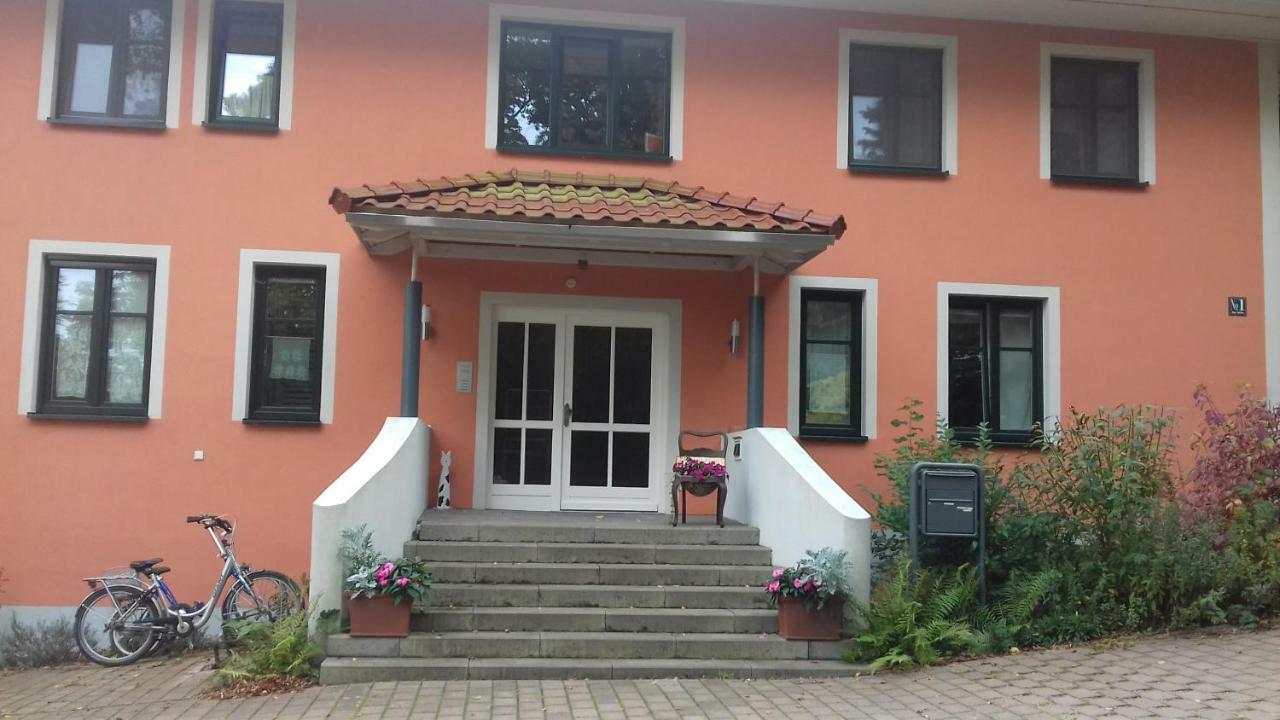 Fewo 2 Ferienwohnung Waren Mueritz - Haus Buchen Am Tiefwarensee - 2 Zi Ngoại thất bức ảnh